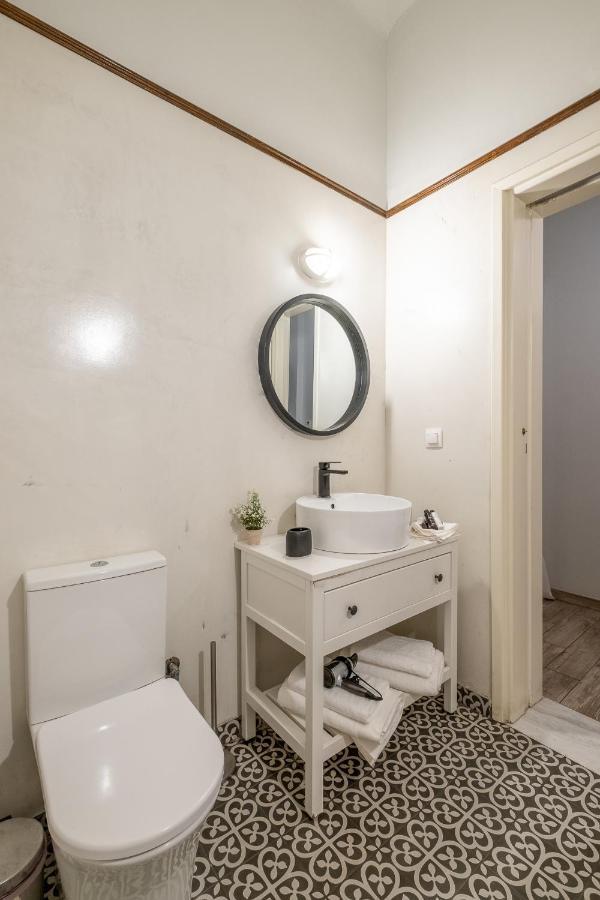 Central5 Boutique Apartments With Common Garden Next To Metro Athena Bagian luar foto