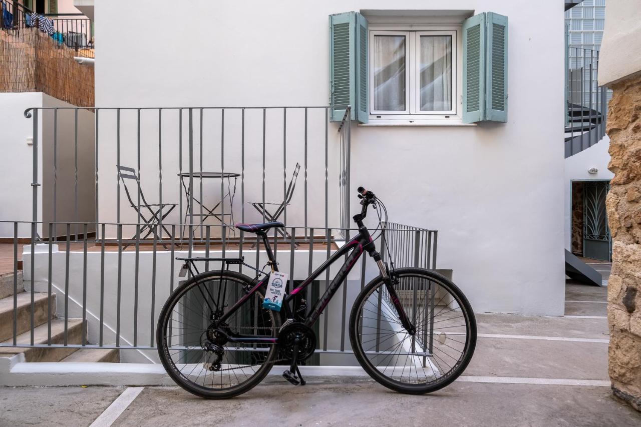 Central5 Boutique Apartments With Common Garden Next To Metro Athena Bagian luar foto