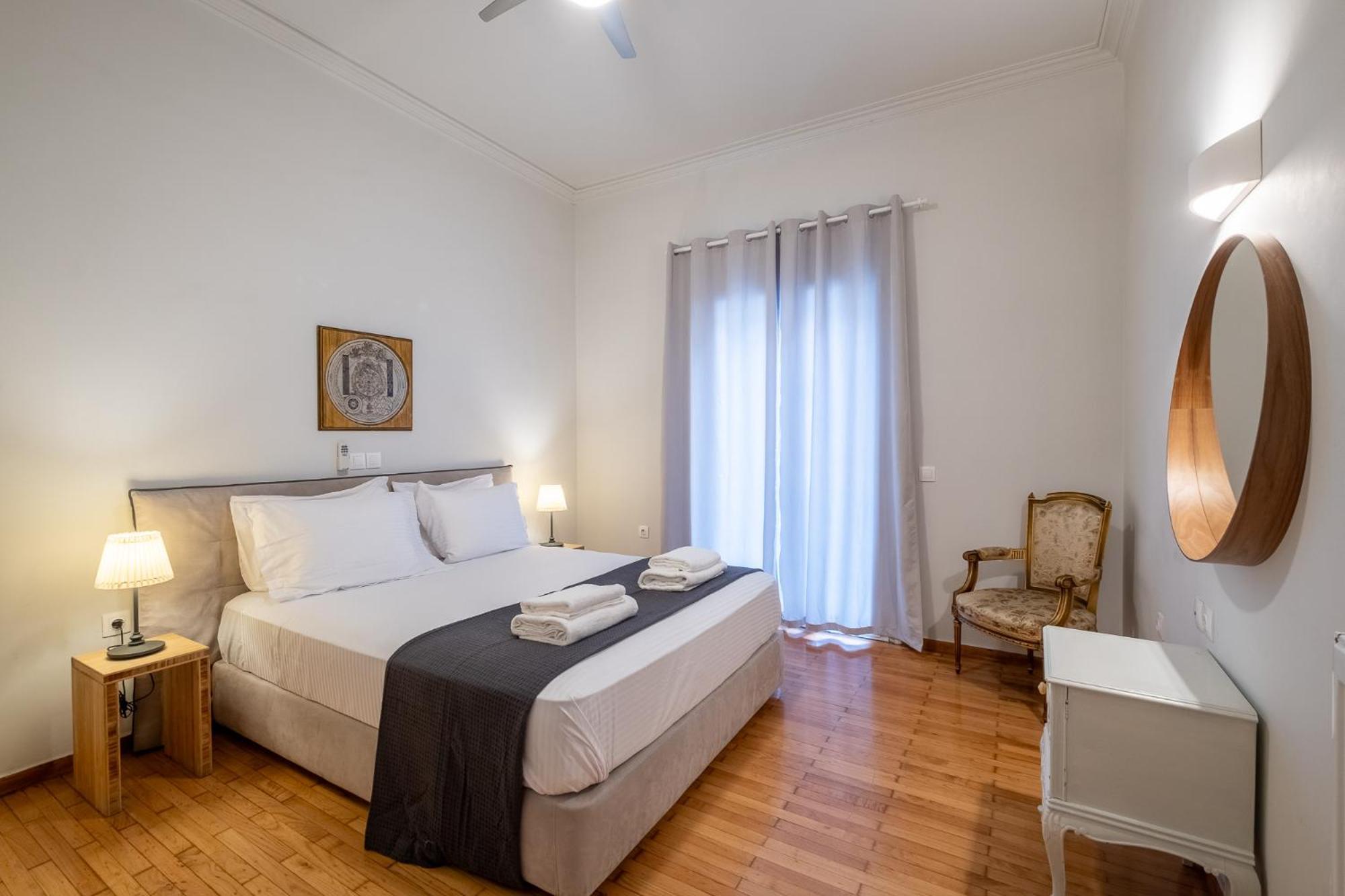 Central5 Boutique Apartments With Common Garden Next To Metro Athena Bagian luar foto
