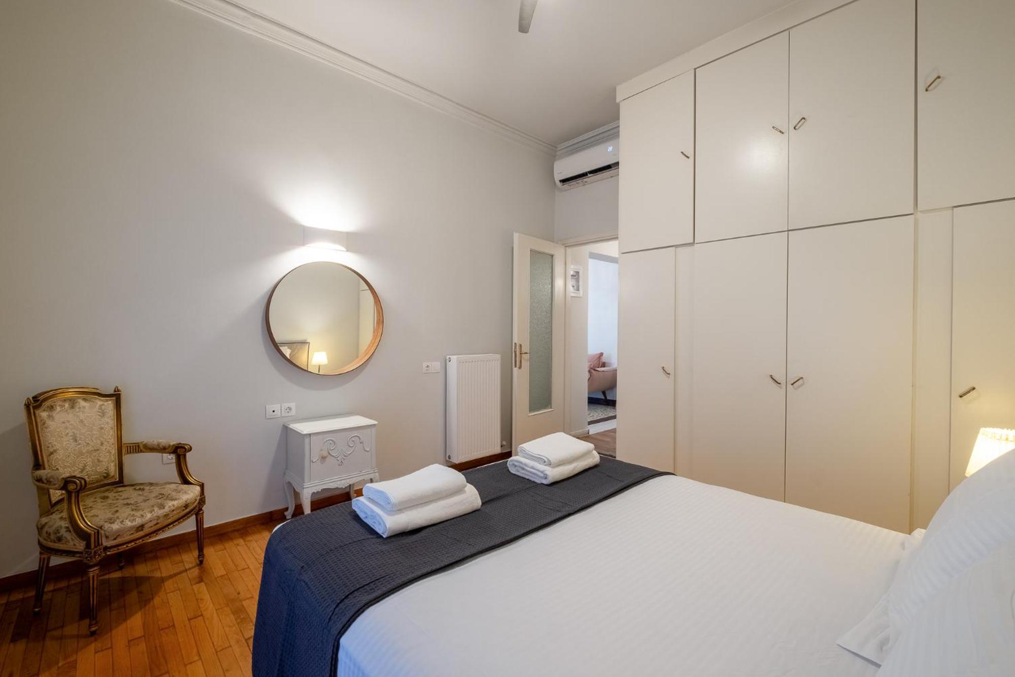 Central5 Boutique Apartments With Common Garden Next To Metro Athena Bagian luar foto