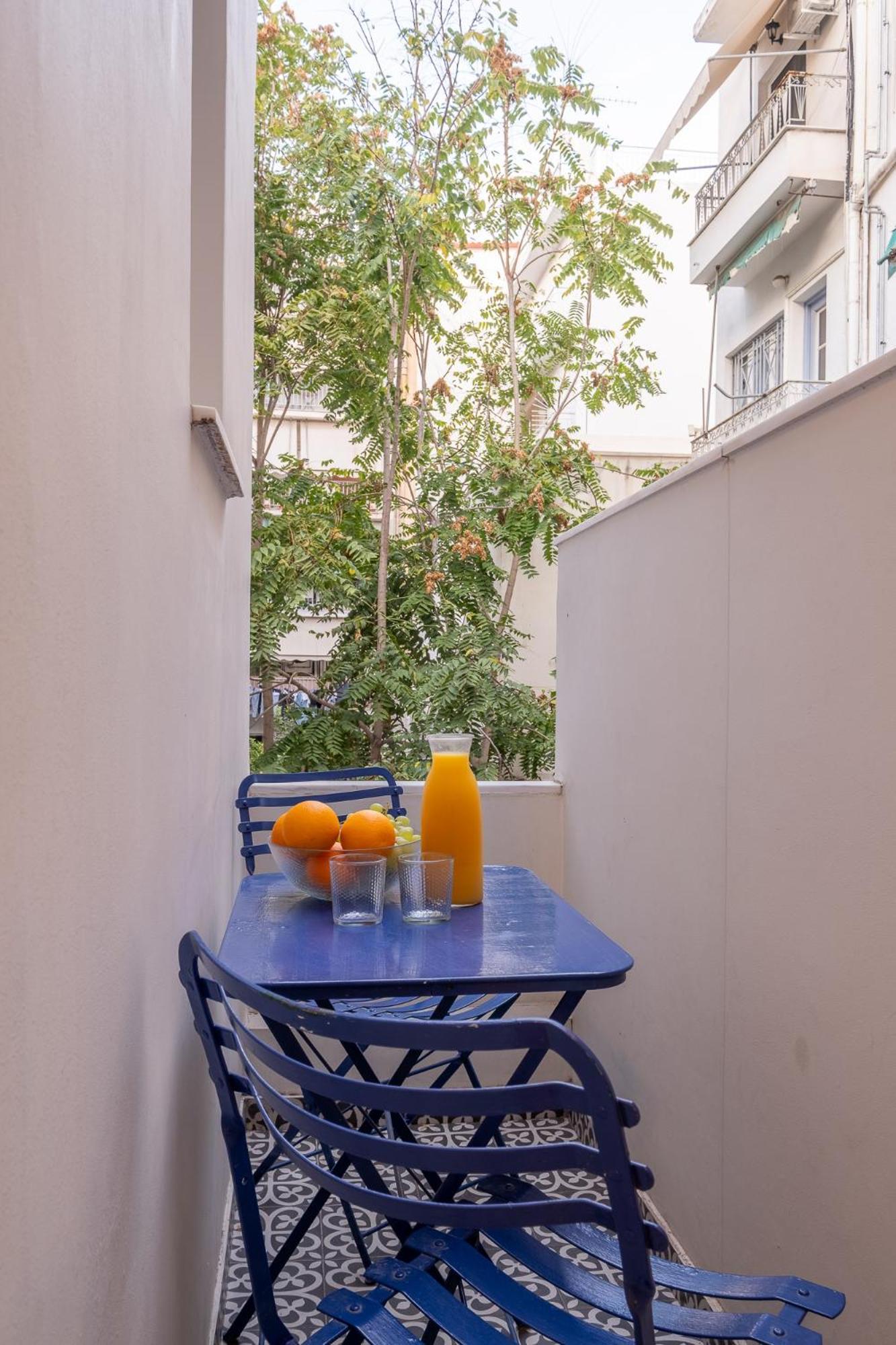 Central5 Boutique Apartments With Common Garden Next To Metro Athena Bagian luar foto